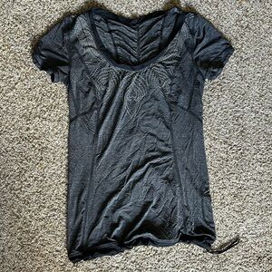 Lululemon athletic top